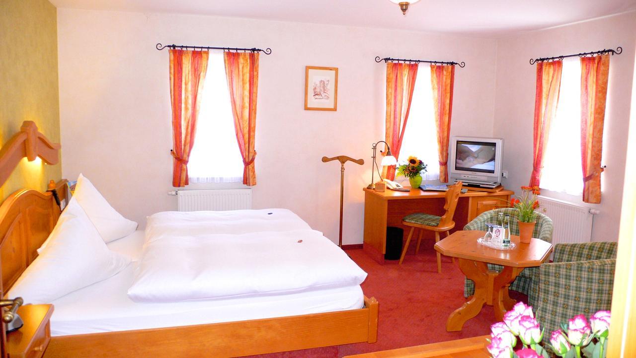 Landhotel Quirle-Haeusl Waltersdorf  Buitenkant foto